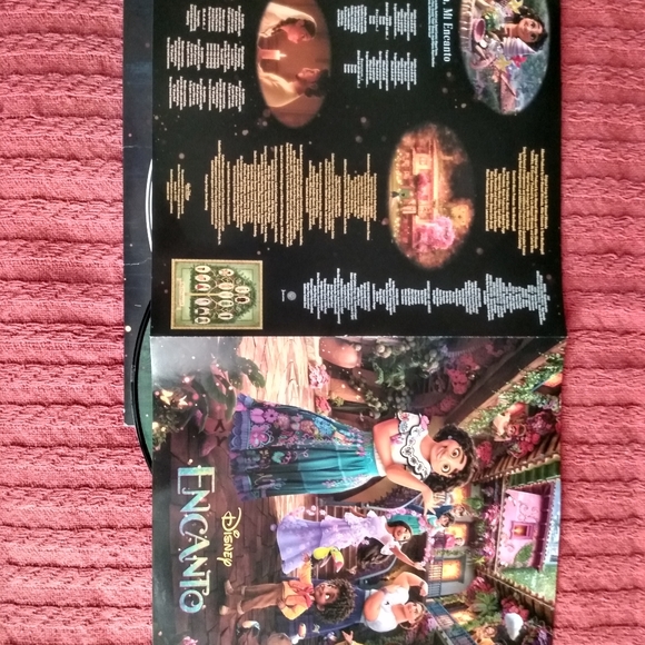 Disney Encanto LP Pre-owned - Picture 6 of 13